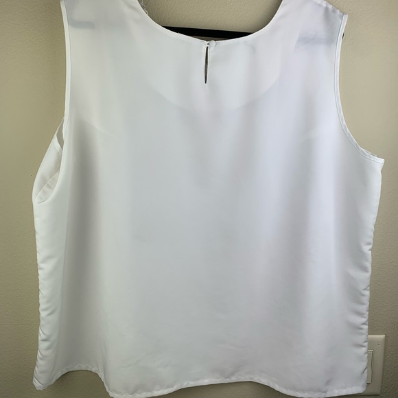 2x Blair white Tank Top with intricate blue and purple detailed collar - Picture 4 of 6